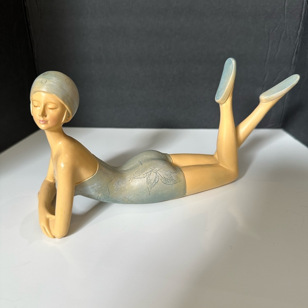 1920s Art Deco Swimmer Figurine in Gray/Blue